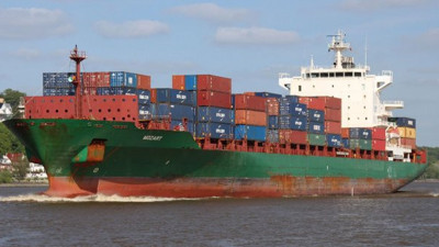 Türk gemisine kanlı baskın. 15 mürettebatı döverek kaçırdılar 1 mühendis hayatını kaybetti