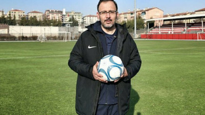 Bakan Kasapoğlu'ndan seyircisiz oynanan maçlarla ilgili flaş açıklama!