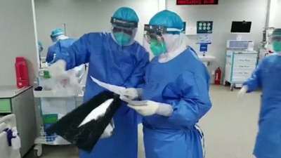 Sağlık çalışanında mutasyona uğramış korona paniği