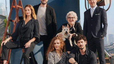 Menajerimi Ara’ya sürpriz konuk. Ünlü şarkıcı konuk oluyor