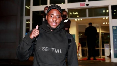 Fenerbahçe'nin anlaşmaya vardığı Bright Osayi-Samuel, İstanbul'da