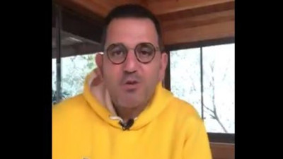 Fatih Portakal da sarı kapüşonunu giydi. Göğsündeki manidar kısaltmayla 3 açıklama yaptı