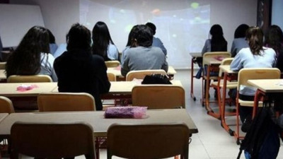 Prof. Dr. Ahmet Saltık yüz yüze eğitimin başlamasıyla yaşanacak faciayı açıkladı. Adeta feryat ederek uyardı