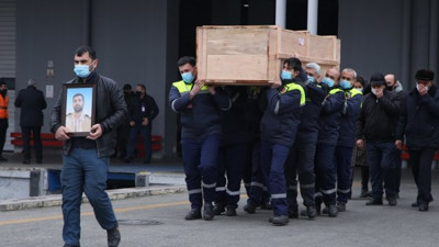 Mozart gemisinde hayatını kaybeden Azerbaycanlı mürettebatın cenazesi Bakü'ye ulaştı