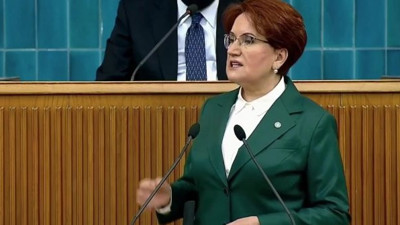 Meral Akşener'den Türk Dünyası'nı mest eden şiir