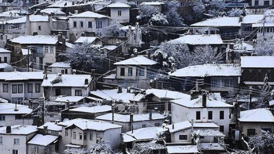 Tarihi Muğla evlerinde kartpostallık görüntüler