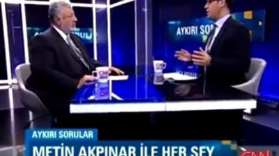 Orhan Pamuk'un Rasim Ozan Kütahyalı ile dostlukları ortaya çıkınca Metin Akpınar'ın yıllar önce söyledikleri tekrar gündem oldu