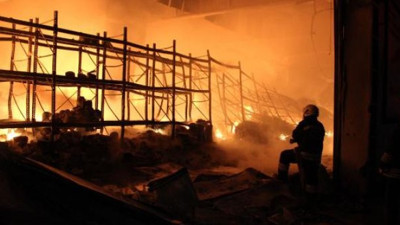 Boya deposundaki yangına TOMA'larda müdahale etti