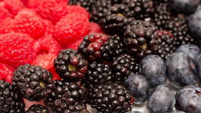 Yaşlanmayı makara gibi geri sardırıyor. Kesinlikle deneyin