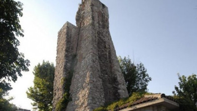 İstanbul’daki Milyon Taşı, dünyanın merkezi