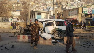 Afganistan'da peş peşe bombalı saldırı