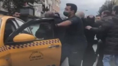 İstanbul'daki yol verme kavgasında yumruklar havada uçuştu