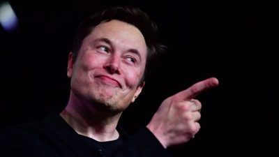 Elon Musk'tan flaş Twitter kararı
