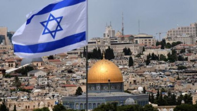 İsrail: İran'ı vurmak bize kalır