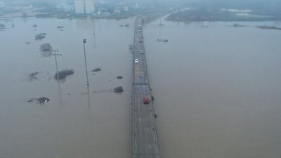 Ergene Nehri'nde alarm seviyesi yükseldi. Su seviyesi gittikçe artıyor