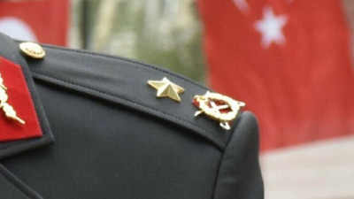 Emekliye sevk edilen Fetöcü Tuğgeneral Serdar Atasoy’u İstihbarat Daire Başkanlığına kim önerdi. Teğmenlik rütbesini bizzat Fetö elebaşı takmış