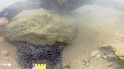 İsrailli arkeologlar denizin dibinde buldu. Toprak eşelendikçe yenileri fışkırdı