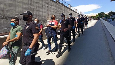 Meslekten ihraç binbaşı tutuklandı