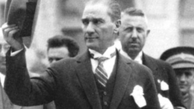 Atatürk, İstanbul’u geri almasaydı Beşiktaş City, Fenerbahçe CF, Galataplace FC, belki de Ayasofya City olacaktı... Asıl ihanet Atatürk’e lanet okumaktır