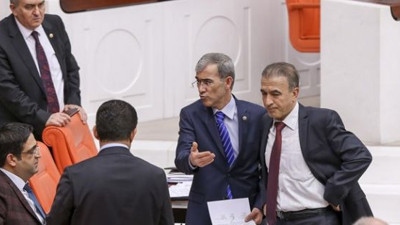 Oktay Vural'ın İdris Baluken'e bakışları filmin koptuğu an