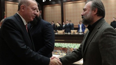 Saray'daki toplantıya hangi ünlüler katıldı?