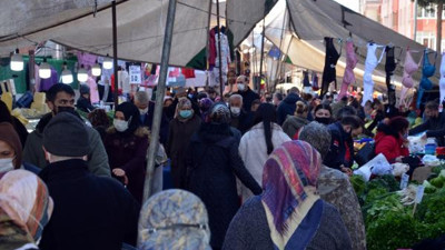Avcılar'da sosyal mesafesiz pazar
