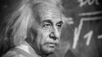 Albert Einstein’ın adını taşıyan Einsteinium elementinin gizemi Nobel ödülü almasından 100 yıl sonra çözüldü