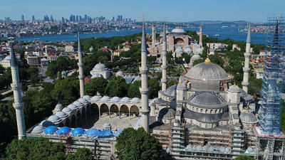Birçok restorasyon konuşuldu ama Sultanahmet Camii'ndeki skandal çok büyük