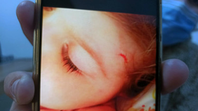 Kreşteki şiddeti oyuncak ayı ortaya çıkardı. Kızının hareketlerinden şüphelendi