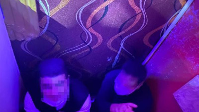 Eğlence mekanına baskın. Polis saklandıkları yeri buldu