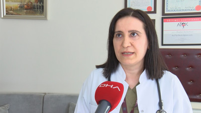 Salgın sürecinde herkesin yaptığı en büyük hata. Doç. Dr. Seda Özkan zaman kaybetmeden acil servise başvurun dedi