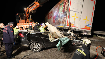 Korkunç kazada 2 kişi öldü