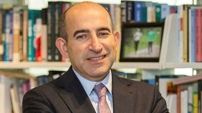 Melih Bulu kedine iki yardımcı buldu