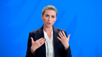 Avrupa'nın en zengin ülkelerinden biri ama başbakanın hizmetçisi yok. Temizliği kendisi yapıyor