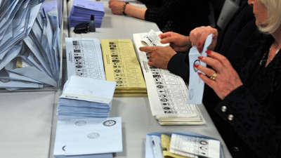 MetroPoll Araştırma'nın son anketinde Cumhur İttifakı'na büyük darbe. Seçmeni Millet İttifakı'na kaptırdılar