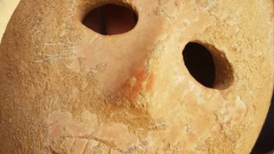 Filistin’de toprağı kazan arkeologlarla göz göze geldi. Kazma kürekler anında sustu