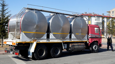 Kayseri'de freni patlayan süt kamyonu lüks araçları biçti