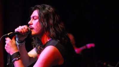 Barış Akarsu’nun sevenlerine müjdeli haber. Genç yaşta ölümüyle milyonları yasa boğmuştu