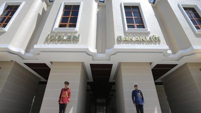 Seyahat izin belgesi alma zorunluluğundan muaflar. İçişleri Bakanlığı'ndan valiliklere gönderilen hafta sonu kısıtlamasına ek genelgenin detayları