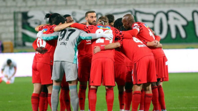 Beşiktaş'a kötü haber (12 Şubat 2021)