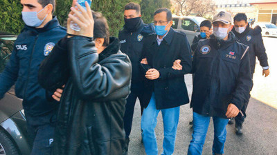 Teğmen rütbesini FETÖ elebaşı Fetullah Gülen’in taktığını itiraf eden Tuğgeneral Serdar Atasoy’un rütbesi söküldü