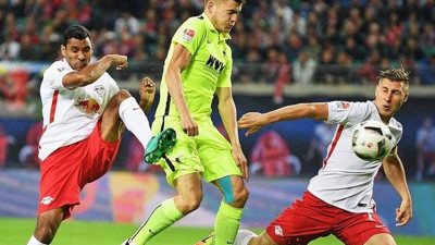 İlk yarıda attığı gollerle yendi