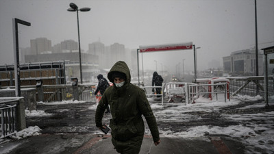 İstanbullular güne karla uyandı. Dört gün boyunca kesintisiz yağacak