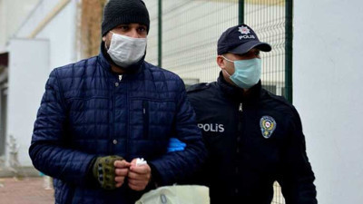 Pes dedirten olay! Adana'da korona hastasından 500 liraya tükürük satın alıp patronun çayına karıştırdı. Mesajlar ortaya çıktı