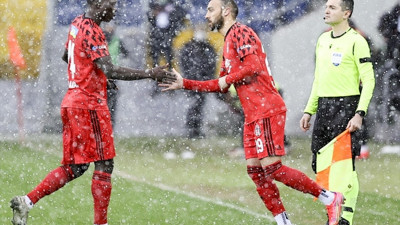 Başkent'te Cenk Tosun fırtınası. Gol yağmuruna tuttu