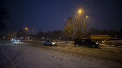Ankara'da kar yağışı etkisini artırdı. Başkent beyaza büründü