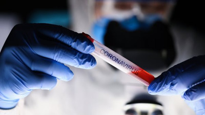 İngiltere'den sarsıcı deney: Bilinçli olarak korona virüs bulaştıracaklar