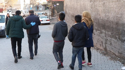 Gaziantep'te 5 çocuğun çığlık sesleri odada yankılandı. Annelerinin katledilişini çaresizce izlediler