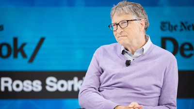 Bill Gates dünya liderlerini suçladı