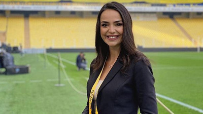 Ünlü kadın spiker Nazlı Canyurt istifa etti. X hoca lafıyla skandal yaratmıştı